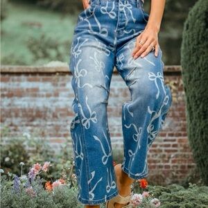 BlueVelvet XL Bow Print Button Front Barrel Jeans